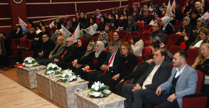 AK Parti Akşehir Kadın Kollarında Adalet Çavdar Dönemi