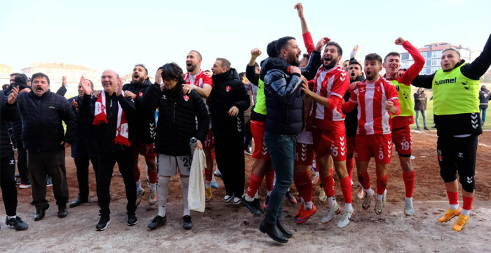 Akşehir Spor Namağlup Manavgat’ı Unvanından Etti: 2-1
