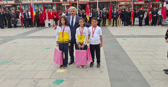 Cumhuriyet’in 102. Yılı Akşehir’de Coşkuyla Kutlandı