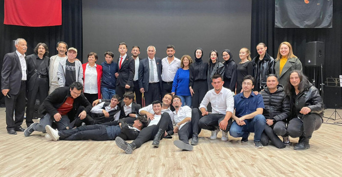CHP Akşehir Gençlik Kollarının Cumhuriyet Etkinliği Yoğun İlgi Gördü
