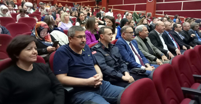 Fıkra Canlandırma Yarışmasında Minikler Birincilik İçin Ter Döktü