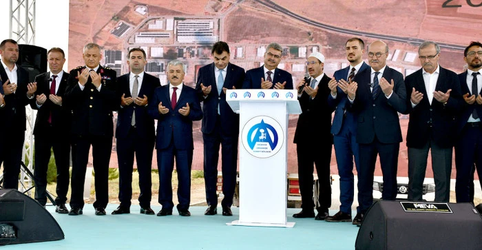 AKŞEHİR OSB&rsquo;DE &Ccedil;ARKLAR DAHA DA B&Uuml;Y&Uuml;YECEK: YENİ YATIRIMLARIN TEMELİ ATILDI