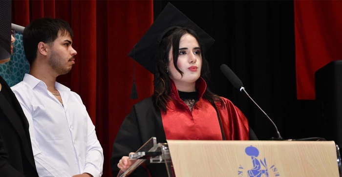 AKŞEHİR KADİR YALLAG&Ouml;Z SAĞLIK Y&Uuml;KSEKOKULU&rsquo;NDA MEZUNİYET SEVİNCİ