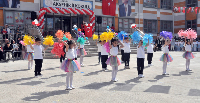 Bu Yıl 23 Nisan Kutlamalarının Adresi Akşehir İlkokulu Oldu