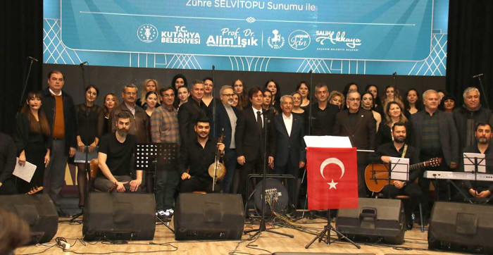 Kütahya Kadın Sesleri THM Topluluğundan Kahramanlık Türküleri Konseri