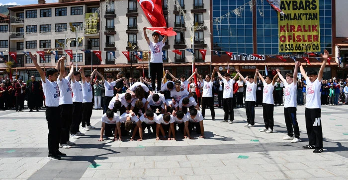 AKŞEHİR'DE 19 MAYIS COŞKUSU
