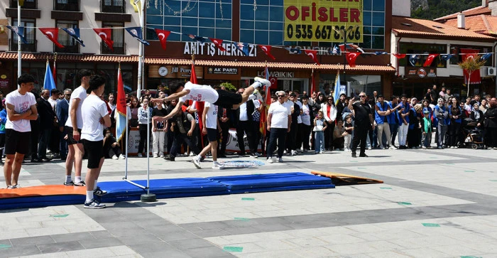 AKŞEHİR'DE 19 MAYIS COŞKUSU