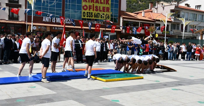 AKŞEHİR'DE 19 MAYIS COŞKUSU
