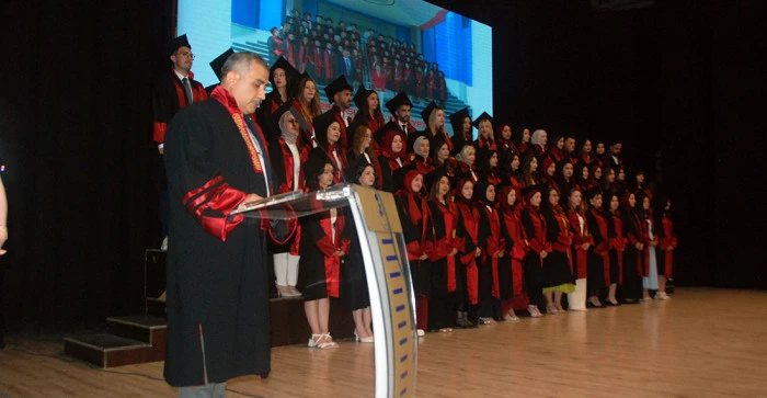 Akşehir Kadir Yallagöz Sağlık Yüksekokulu’nda Mezuniyet Sevinci