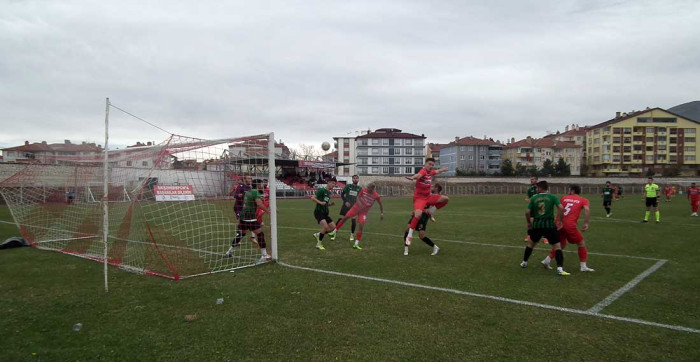 Akşehir Sarayönü’nü 2 Golle Geçti