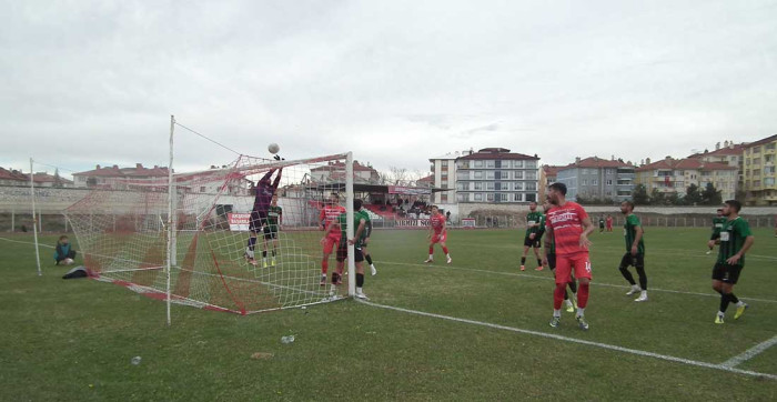 Akşehir Sarayönü’nü 2 Golle Geçti