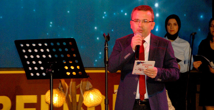 AKM’de Şiirler Müzik Nağmeleriyle Ziyafete Dönüştü