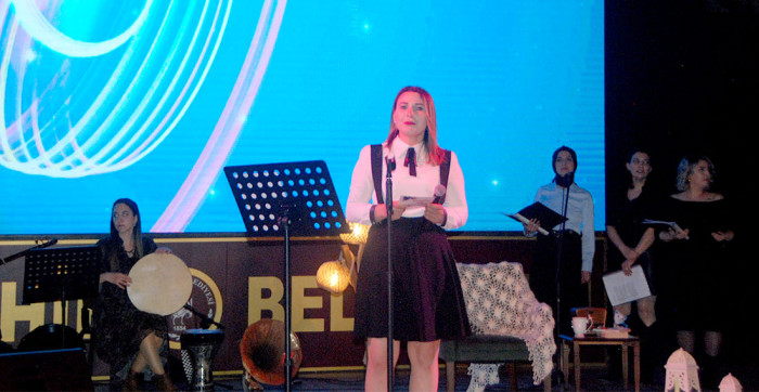 AKM’de Şiirler Müzik Nağmeleriyle Ziyafete Dönüştü