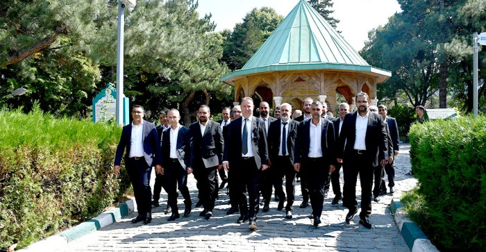 ENDER KALKAN&rsquo;DAN İKİNCİ D&Ouml;NEM İ&Ccedil;İN G&Uuml;&Ccedil;L&Uuml; ADIM! ADAYLIĞINI NASREDDİN HOCA&rsquo;NIN HUZURUNDA A&Ccedil;IKLADI