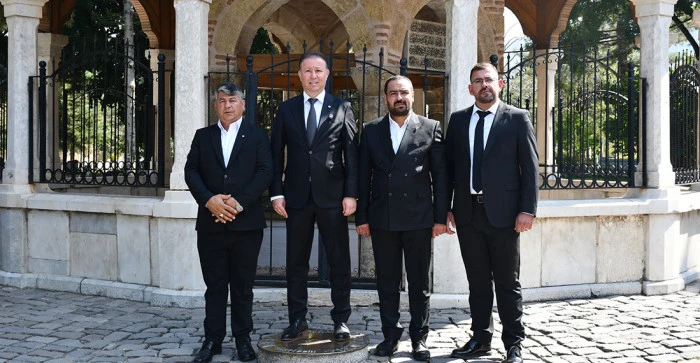 ENDER KALKAN&rsquo;DAN İKİNCİ D&Ouml;NEM İ&Ccedil;İN G&Uuml;&Ccedil;L&Uuml; ADIM! ADAYLIĞINI NASREDDİN HOCA&rsquo;NIN HUZURUNDA A&Ccedil;IKLADI