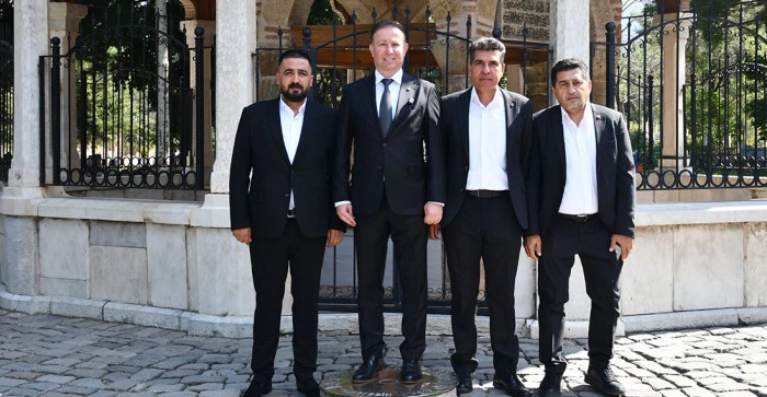 ENDER KALKAN&rsquo;DAN İKİNCİ D&Ouml;NEM İ&Ccedil;İN G&Uuml;&Ccedil;L&Uuml; ADIM! ADAYLIĞINI NASREDDİN HOCA&rsquo;NIN HUZURUNDA A&Ccedil;IKLADI