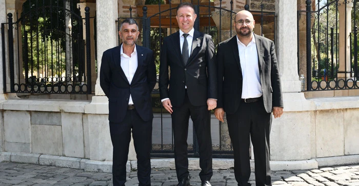 ENDER KALKAN&rsquo;DAN İKİNCİ D&Ouml;NEM İ&Ccedil;İN G&Uuml;&Ccedil;L&Uuml; ADIM! ADAYLIĞINI NASREDDİN HOCA&rsquo;NIN HUZURUNDA A&Ccedil;IKLADI