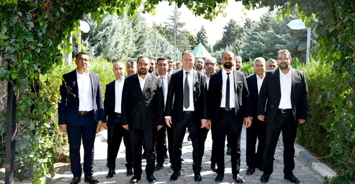 ENDER KALKAN&rsquo;DAN İKİNCİ D&Ouml;NEM İ&Ccedil;İN G&Uuml;&Ccedil;L&Uuml; ADIM! ADAYLIĞINI NASREDDİN HOCA&rsquo;NIN HUZURUNDA A&Ccedil;IKLADI