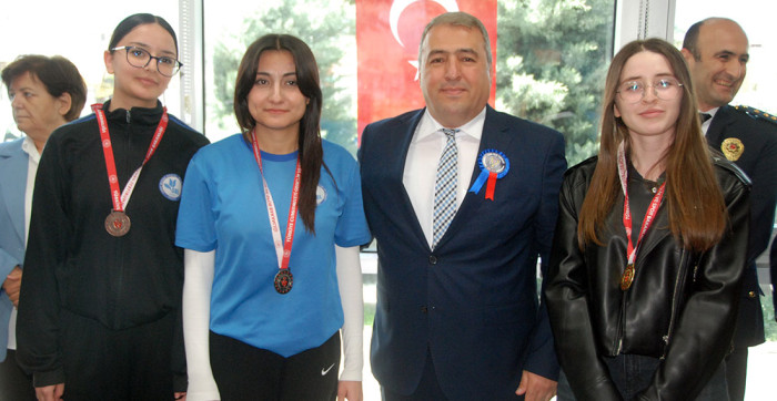 Akşehir’de Polis Haftası Törenlerle Kutlandı