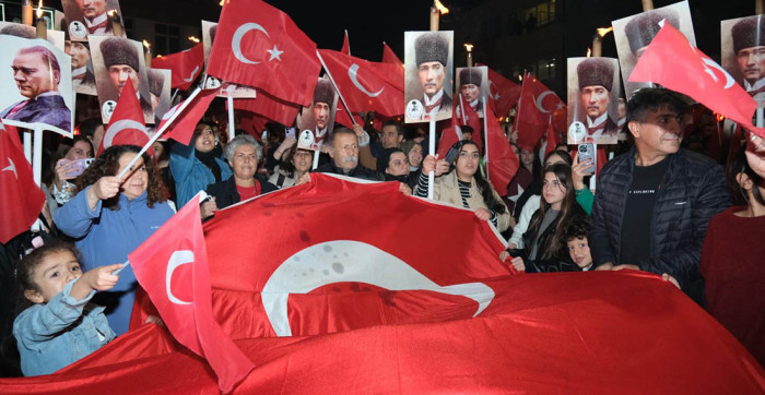 Akşehir Cumhuriyet Coşkusunu Fener Alayı İle Yaşadı