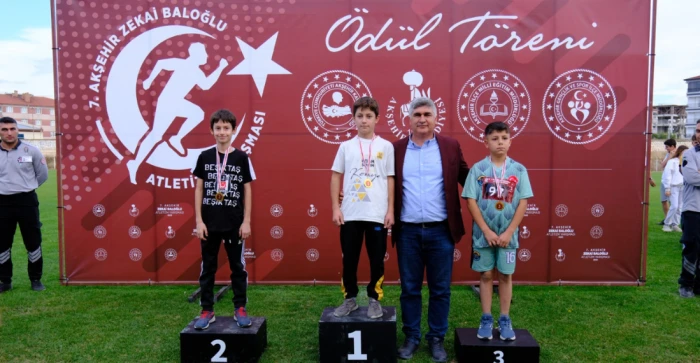 7. Zekai Baloğlu Atletizm Yarışması'nda Gençlerden Büyük Mücadele