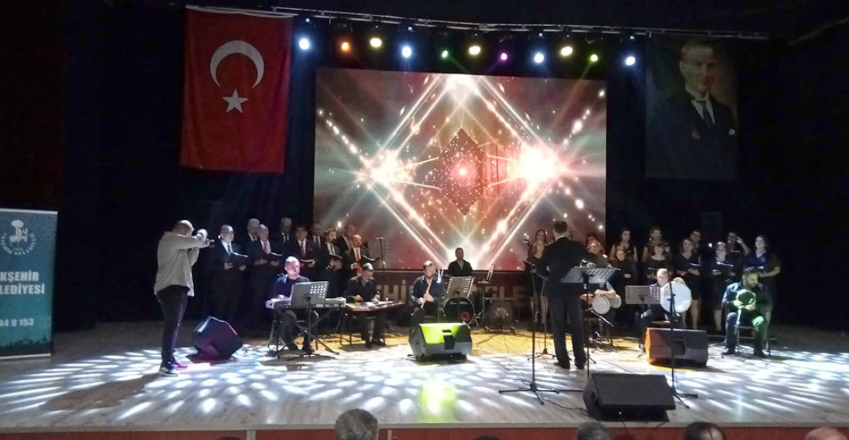 Akşehir Belediyesi TSM Korosu Kulakların Pasını Sildi