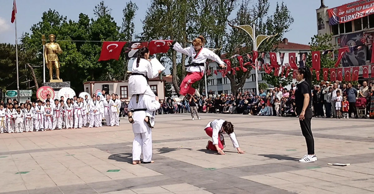 Akşehir'de 19 Mayıs Coşkusu