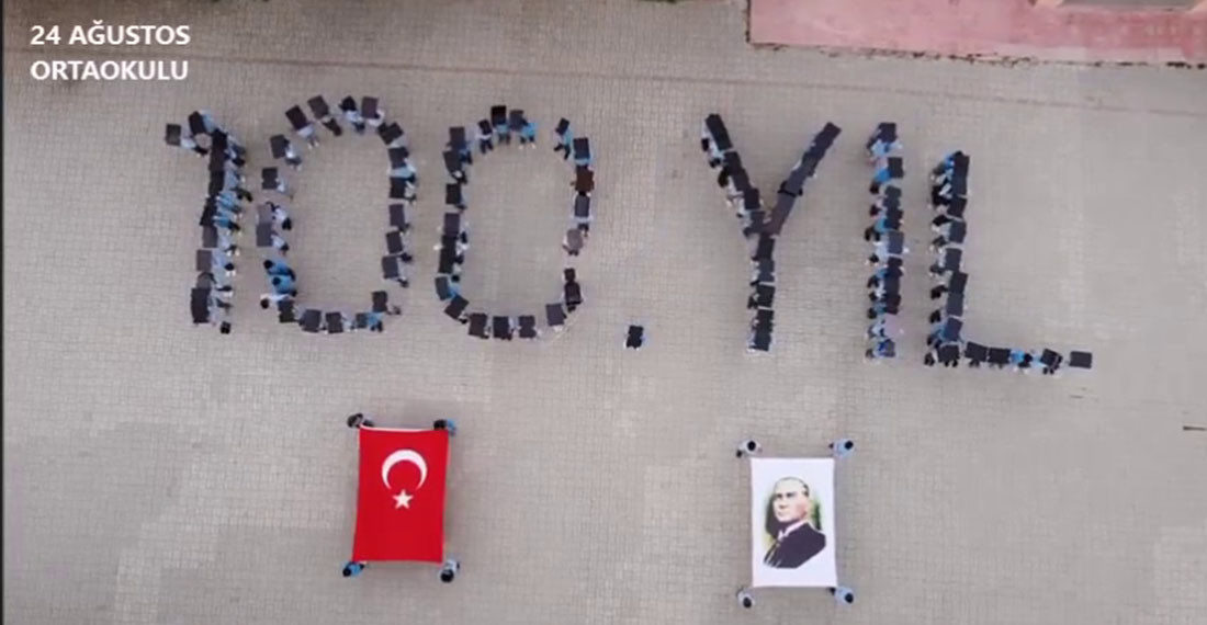 Bravo 24 Ağustos Ortaokulu’na