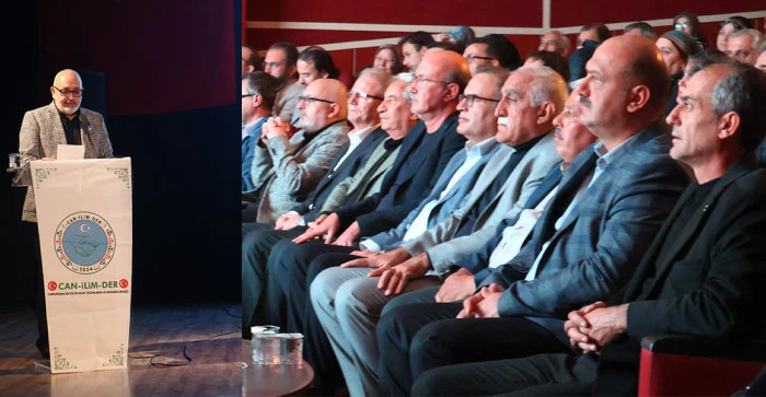 Akşehir Hasan Sağındık Konseri ve Şiirlerle Dolu Bir Akşam Yaşadı