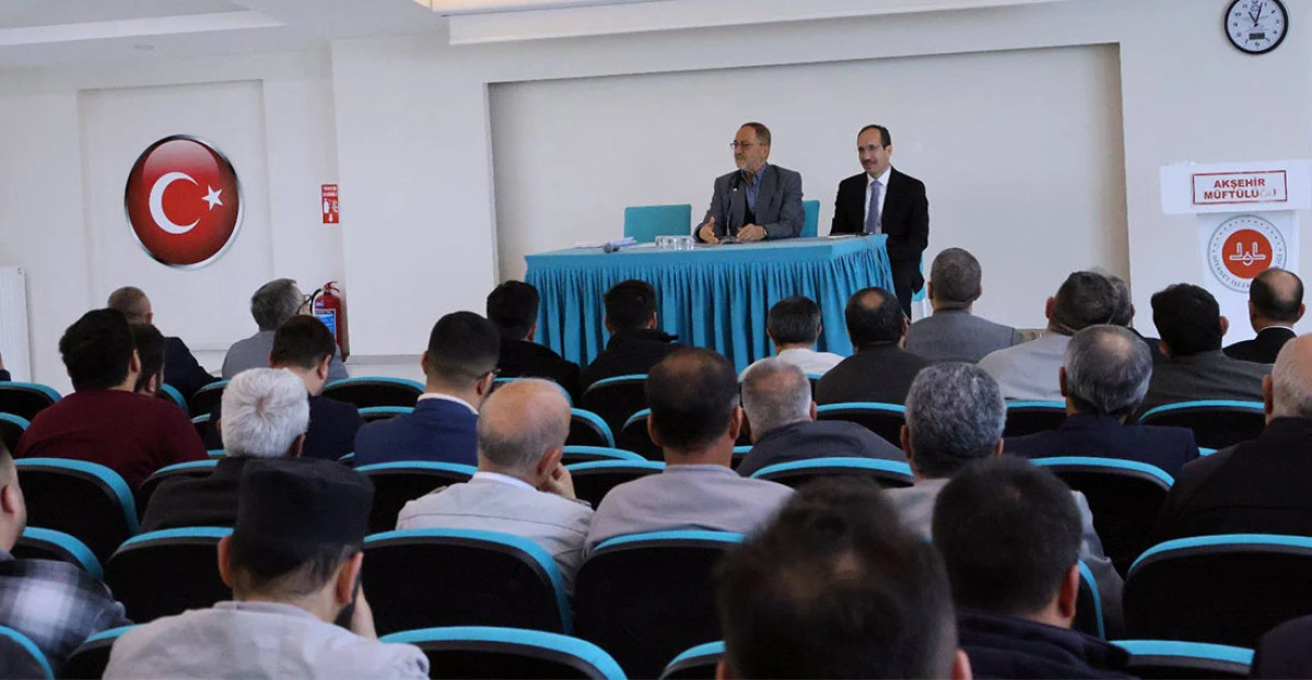 Emekli Eğitim Görevlisinden Akşehir Din Görevlilerine Konferans